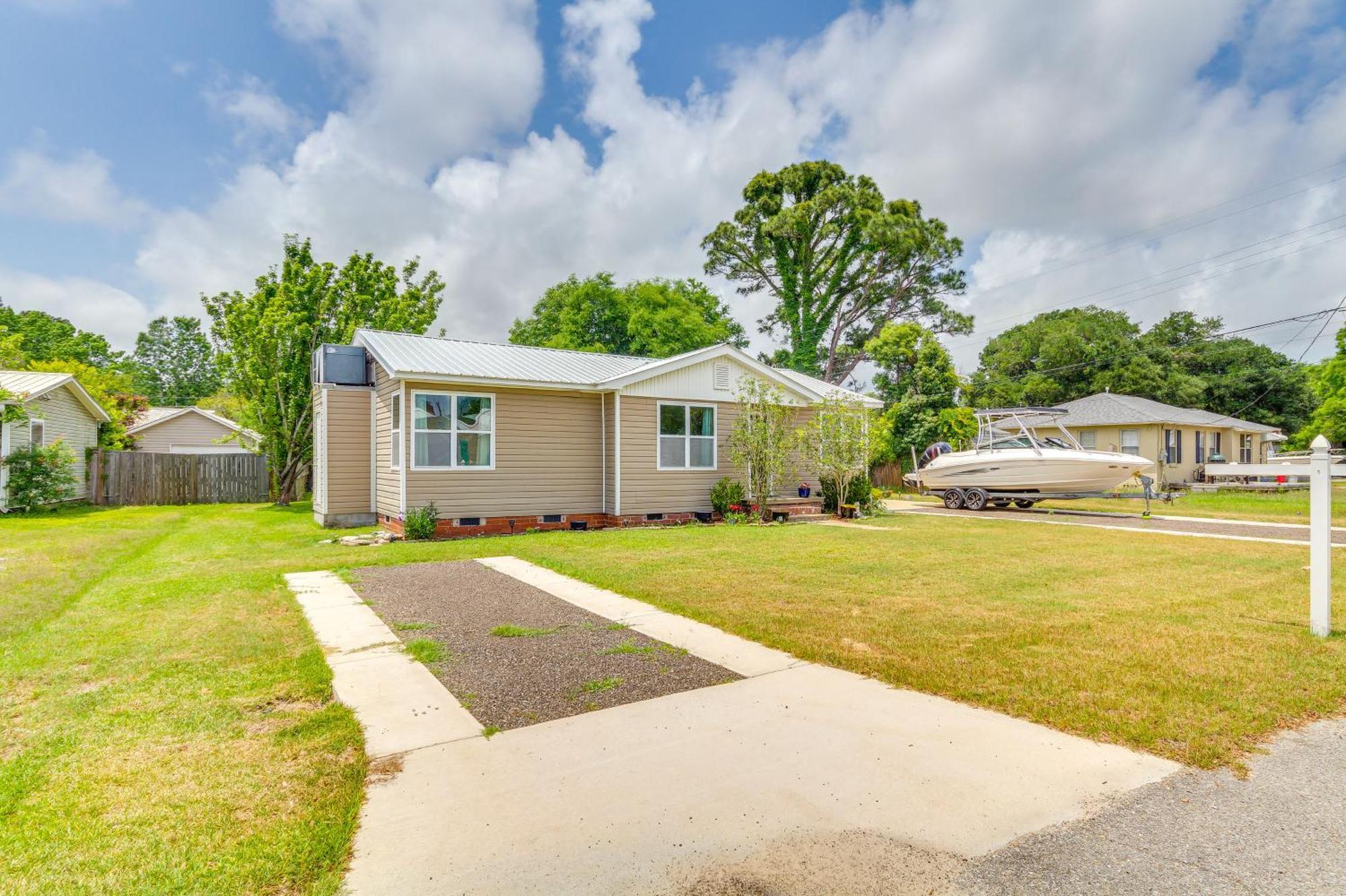 Pensacola Home With Private Spa Walk To Beach! エクステリア 写真